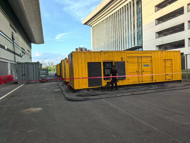 夏县柴油发电机冬季保养注意事项？