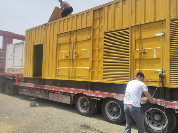 夏县除了负载情况和发动机维护，还有哪些因素会影响 200kw 柴油发电机的油耗？